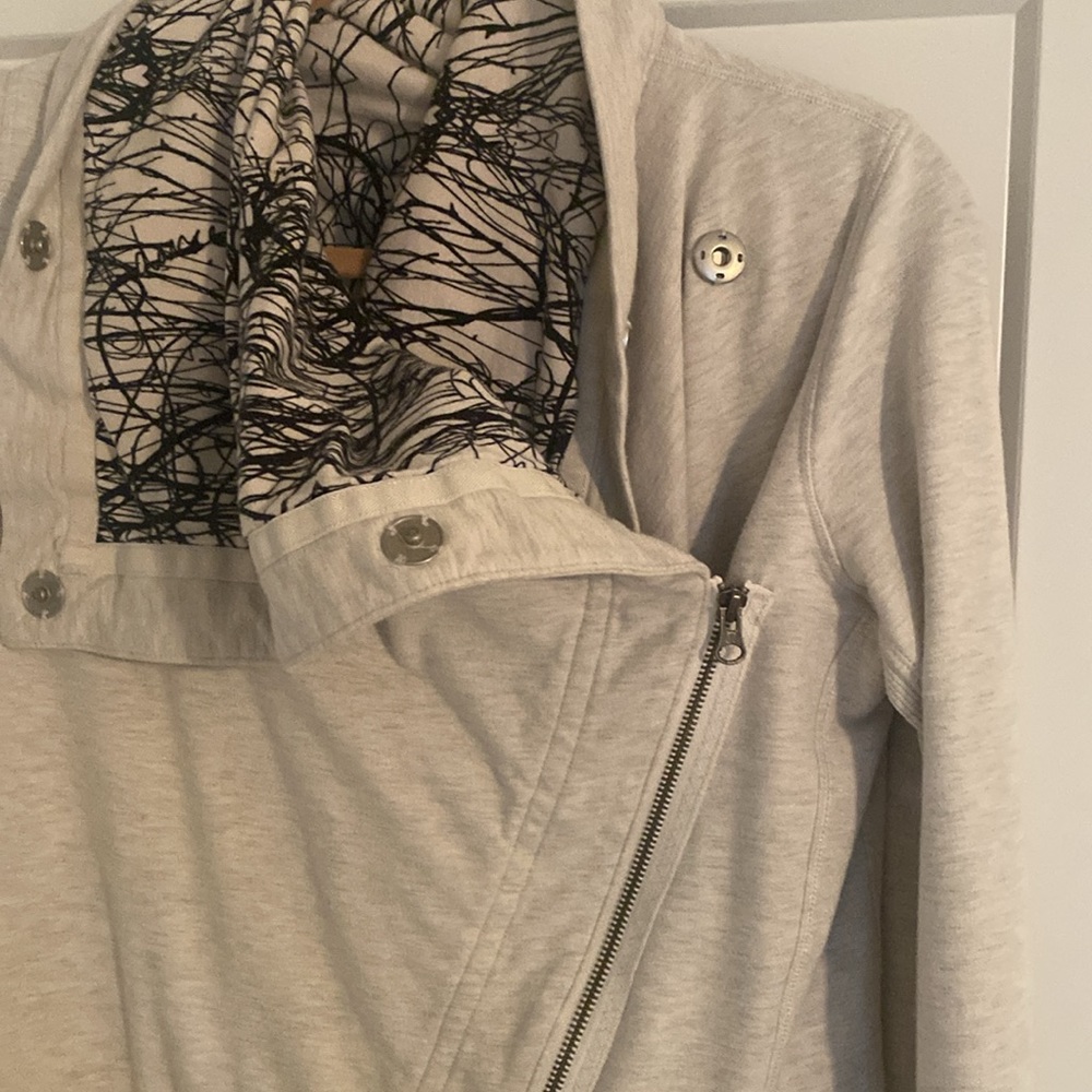 Lululemon Zip Up Wrap - image 2